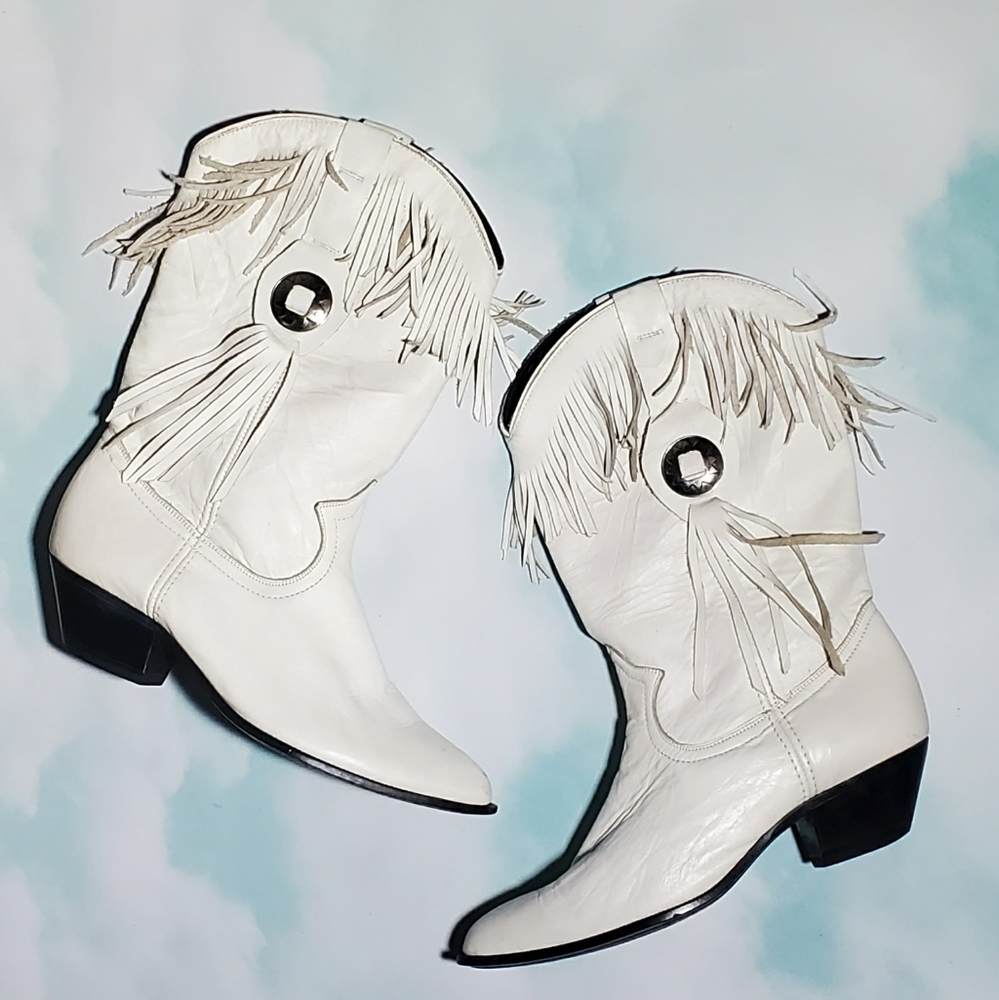 Vintage White leather fringe boots